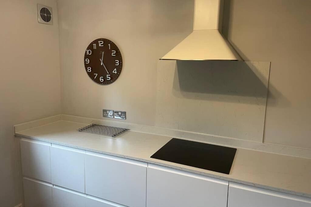 2 Bedroom 2 Bathroom Luxury 1 Minute From Pet Friendly Free Parking * Winster (Cumbria)